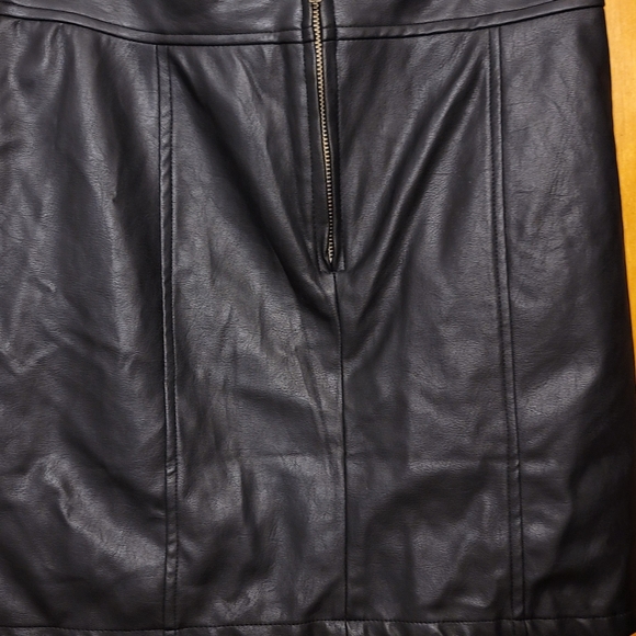 LEATHER SKIRT 💗 SZ Large - Picture 6 of 8